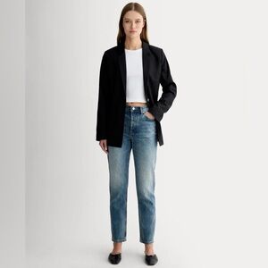 Everlane The Curvy 90% Cheeky Straight Jeaa
